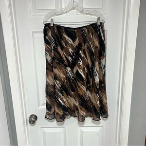 Elegant Brown Patterned Skirt Size 18W